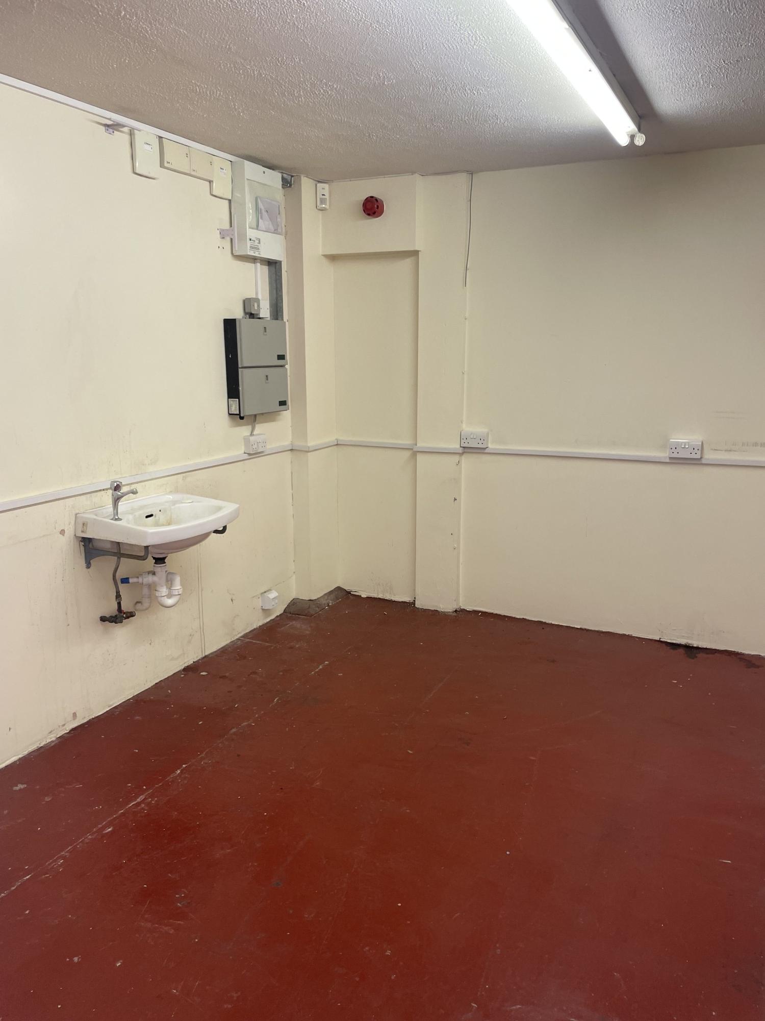 Auxillary ground floor working space