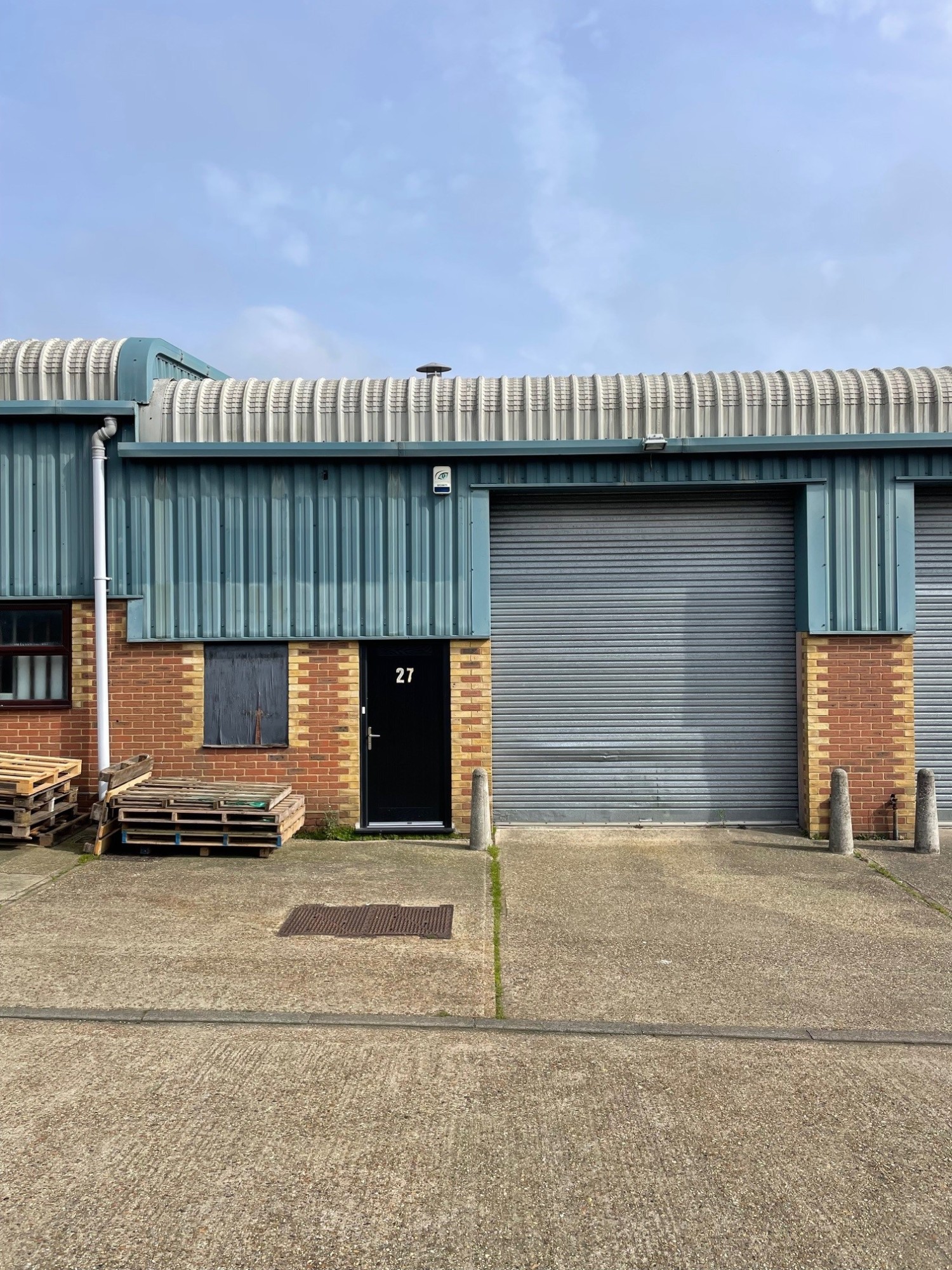 Unit 27 Rippers Court slider image 1