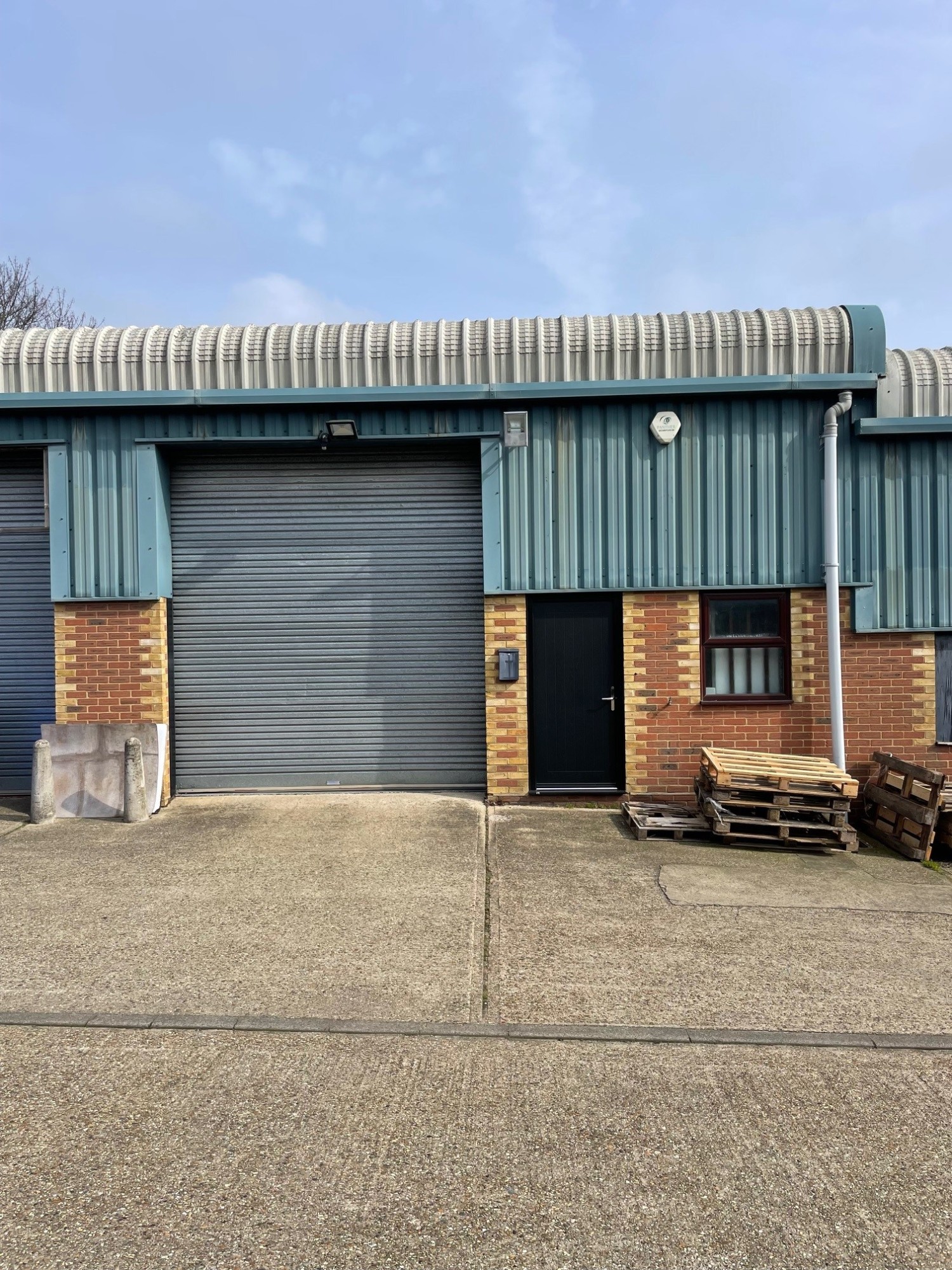 Unit 28 Rippers Court slider image 1